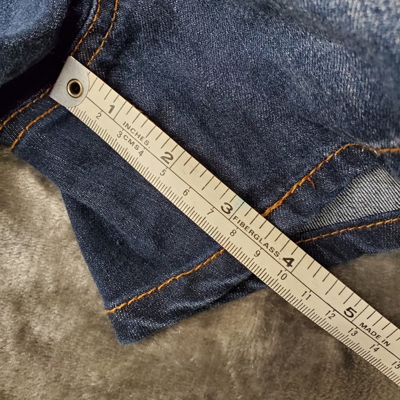 NWT distressed jean shorts - Picture 5 of 5